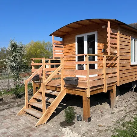 La Roulotte Des Gaillots مكان تخييم