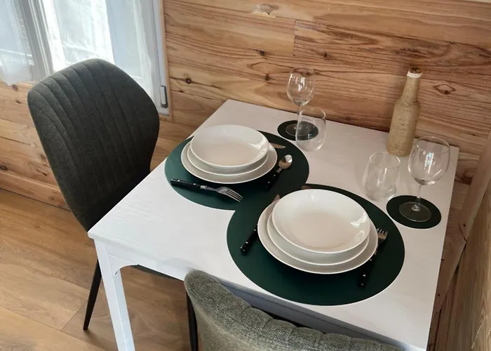 La Roulotte Des Gaillots مكان تخييم