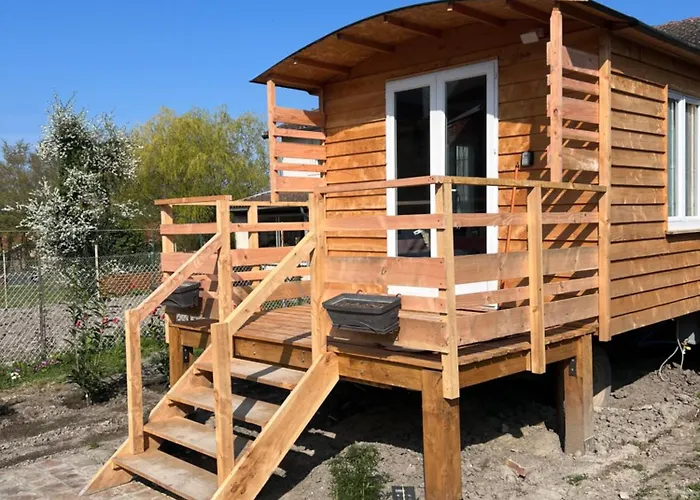 La Roulotte Des Gaillots مكان تخييم