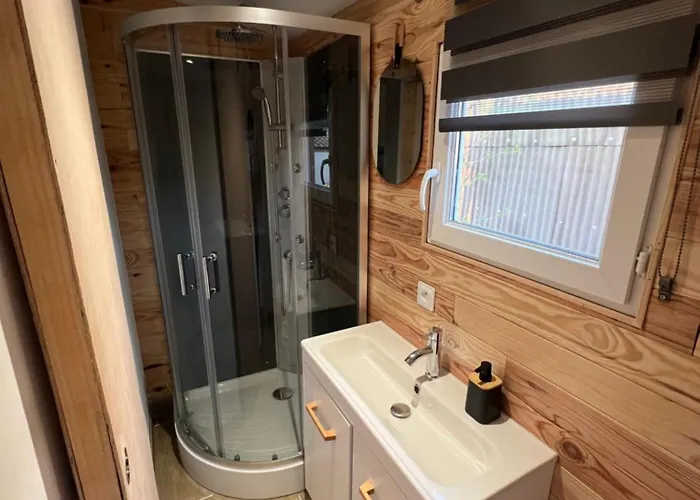 مكان تخييم La Roulotte Des Gaillots Moiremont